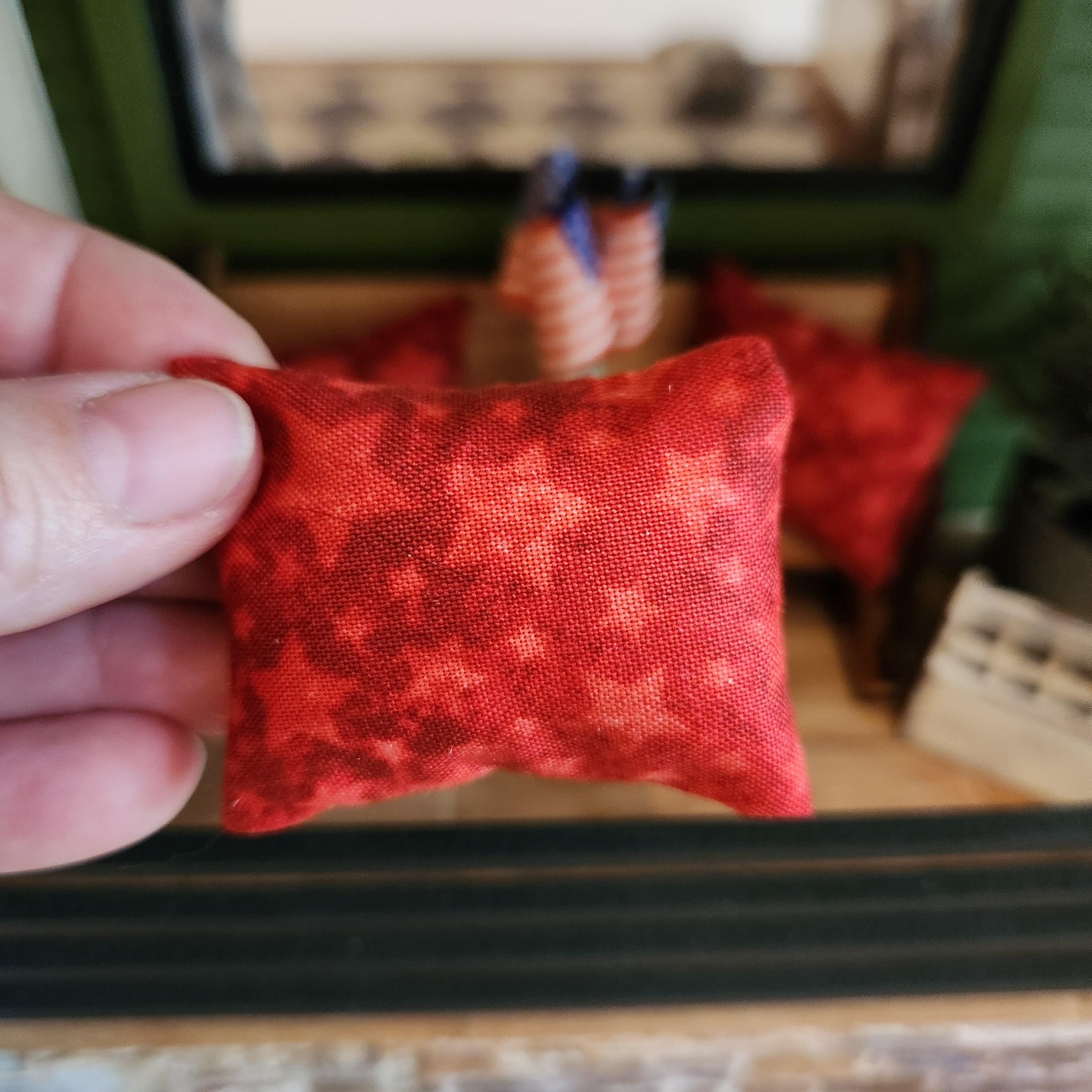 Dollhouse Miniature Pillow, Red Star Accent, 1:12 Scale