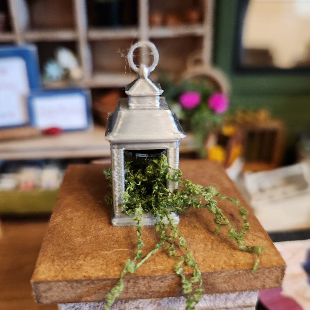 1:12 Scale Working Miniature Lantern – Battery Operated with Magnetic Switch