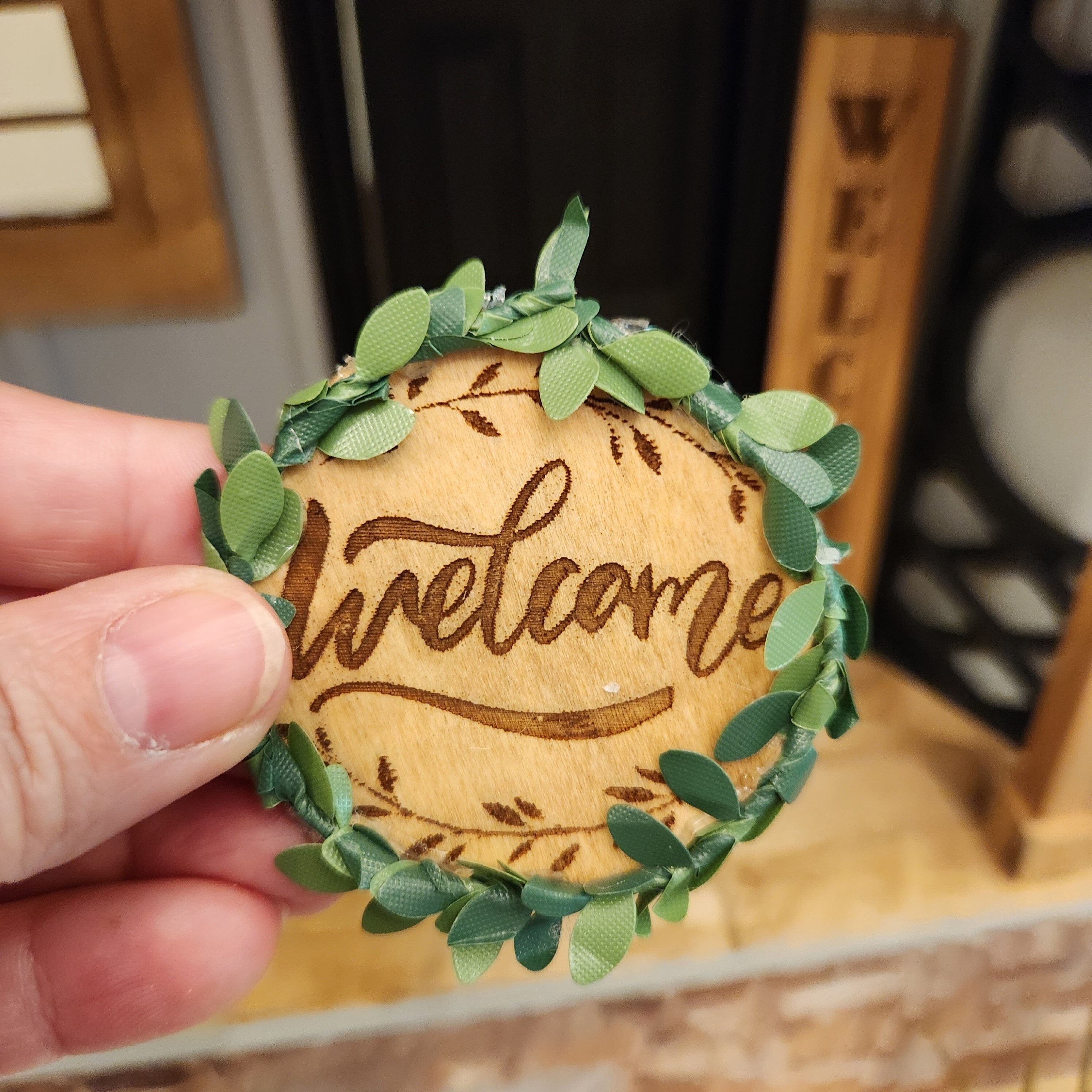 Dollhouse Miniature Welcome Wreath, 1:12 Scale Sign