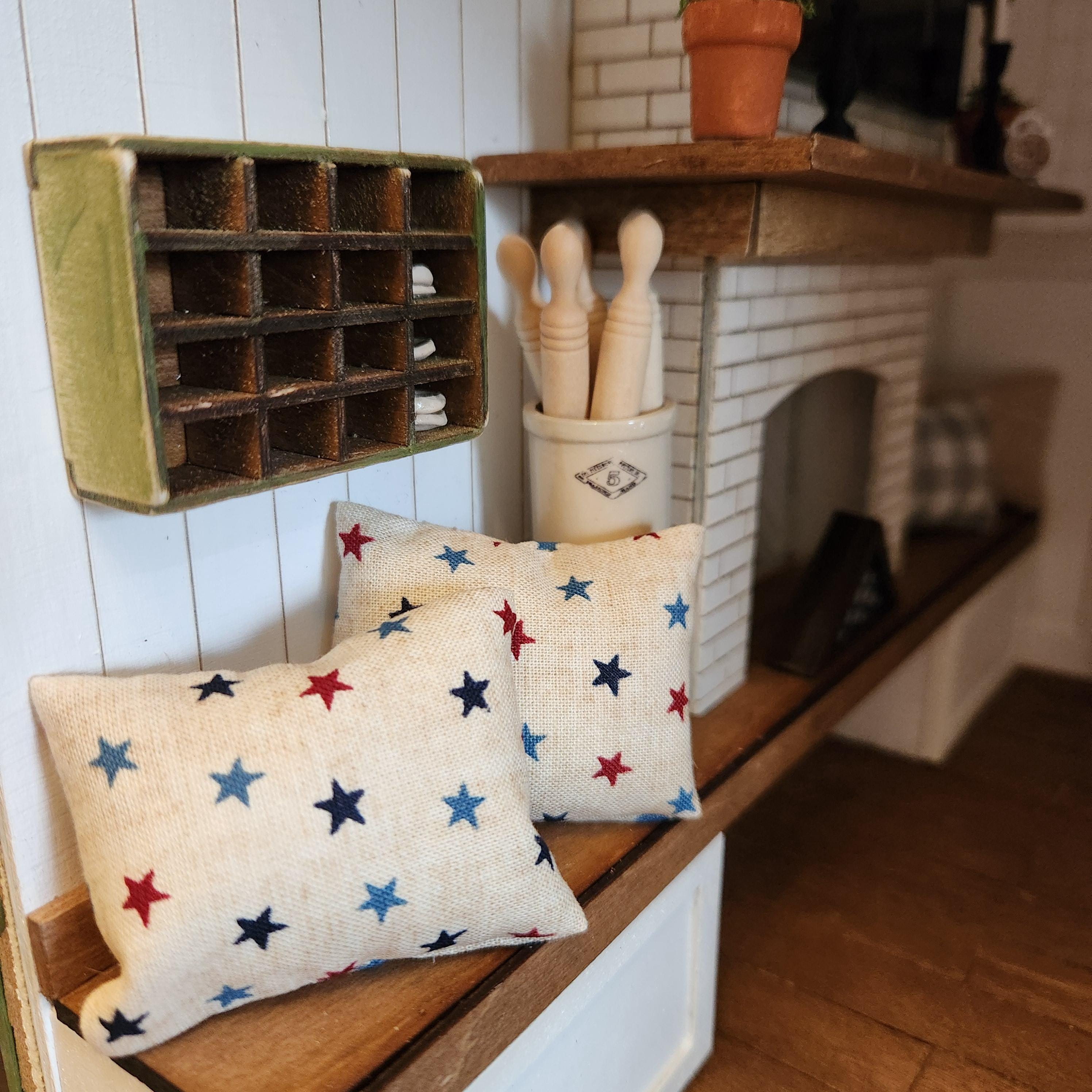 Dollhouse Miniature Accent Pillow, Stars, 1:12 Scale