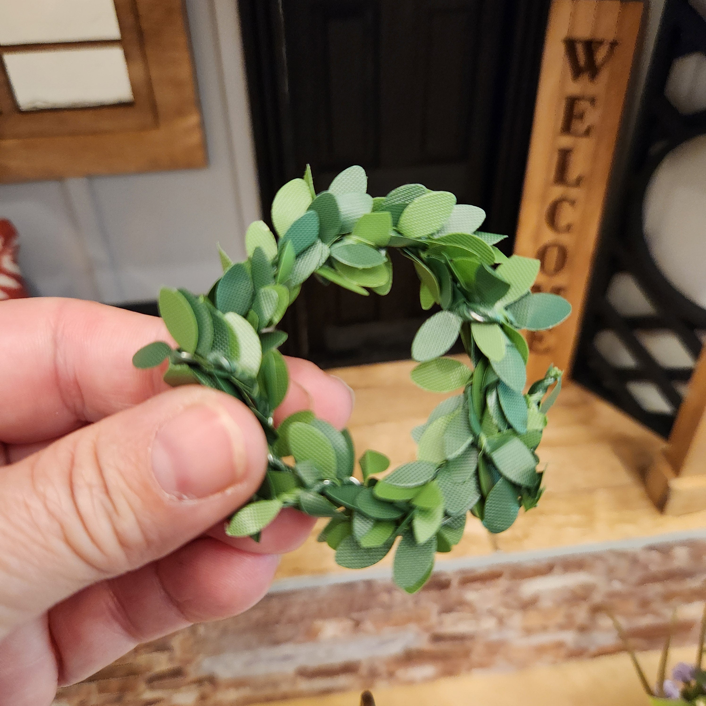 Dollhouse Miniature Wreath, Farmhouse Porch Decor, 1:12 Scale