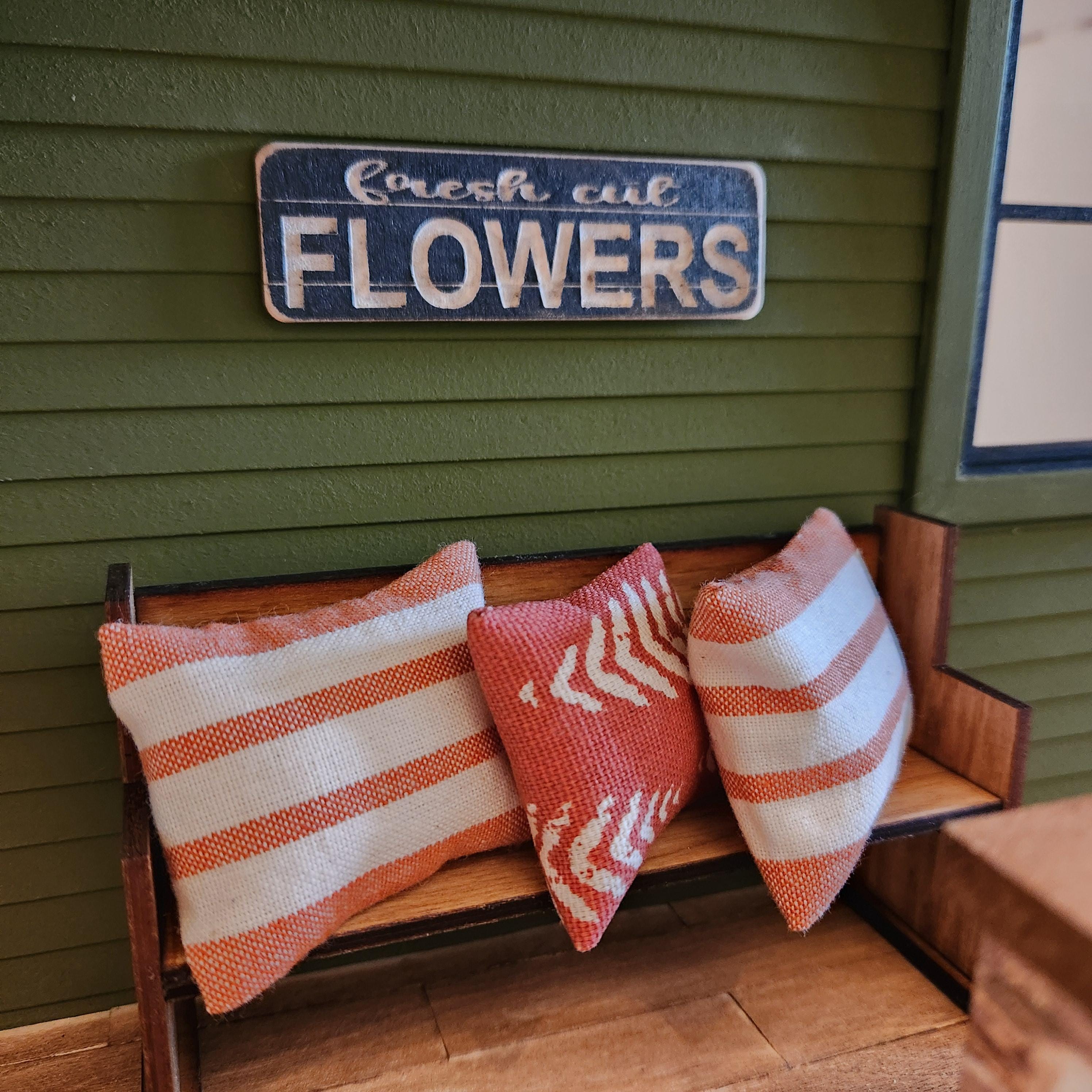 Dollhouse Miniatures sign, FRESH CUT FLOWERS, home decor, miniature sign, dollhouse accents, 1:12 scale, wall decor