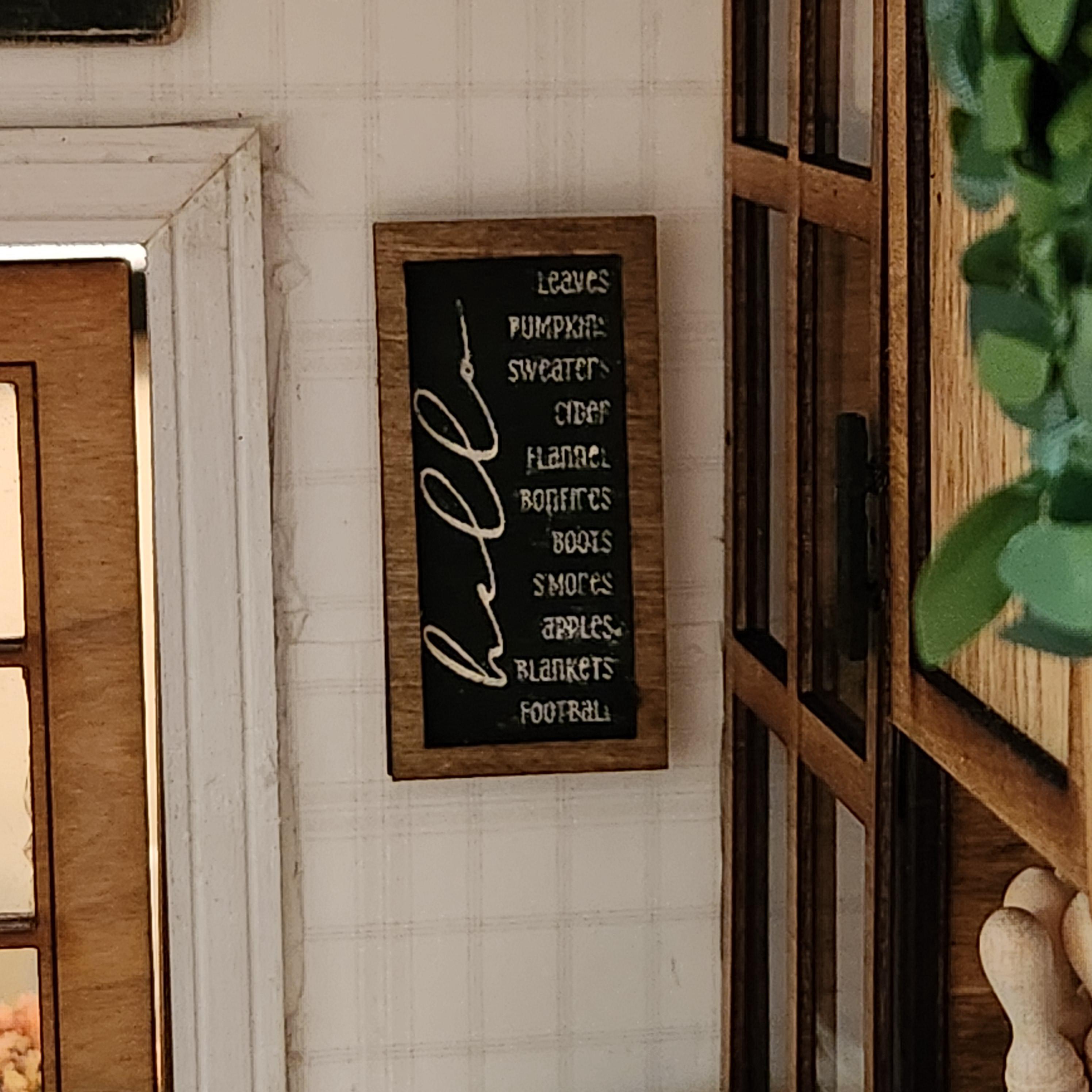 Dollhouse Miniatures Hello Fall Sign, 1:12 Scale