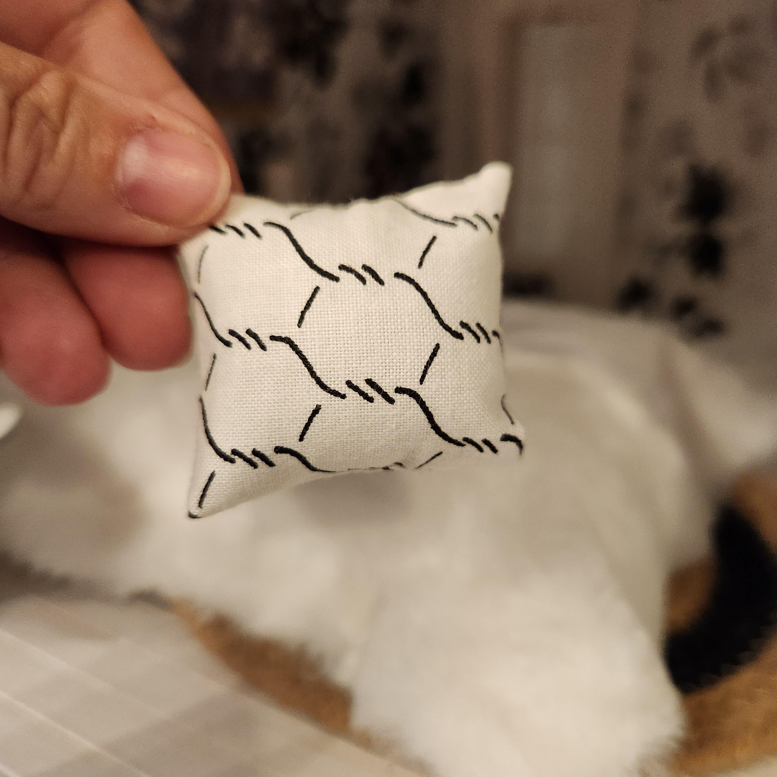 Dollhouse Miniatures Accent Pillow, WHITE AND BLACK, dollhouse decorations, miniature pillows, 1:12 scale