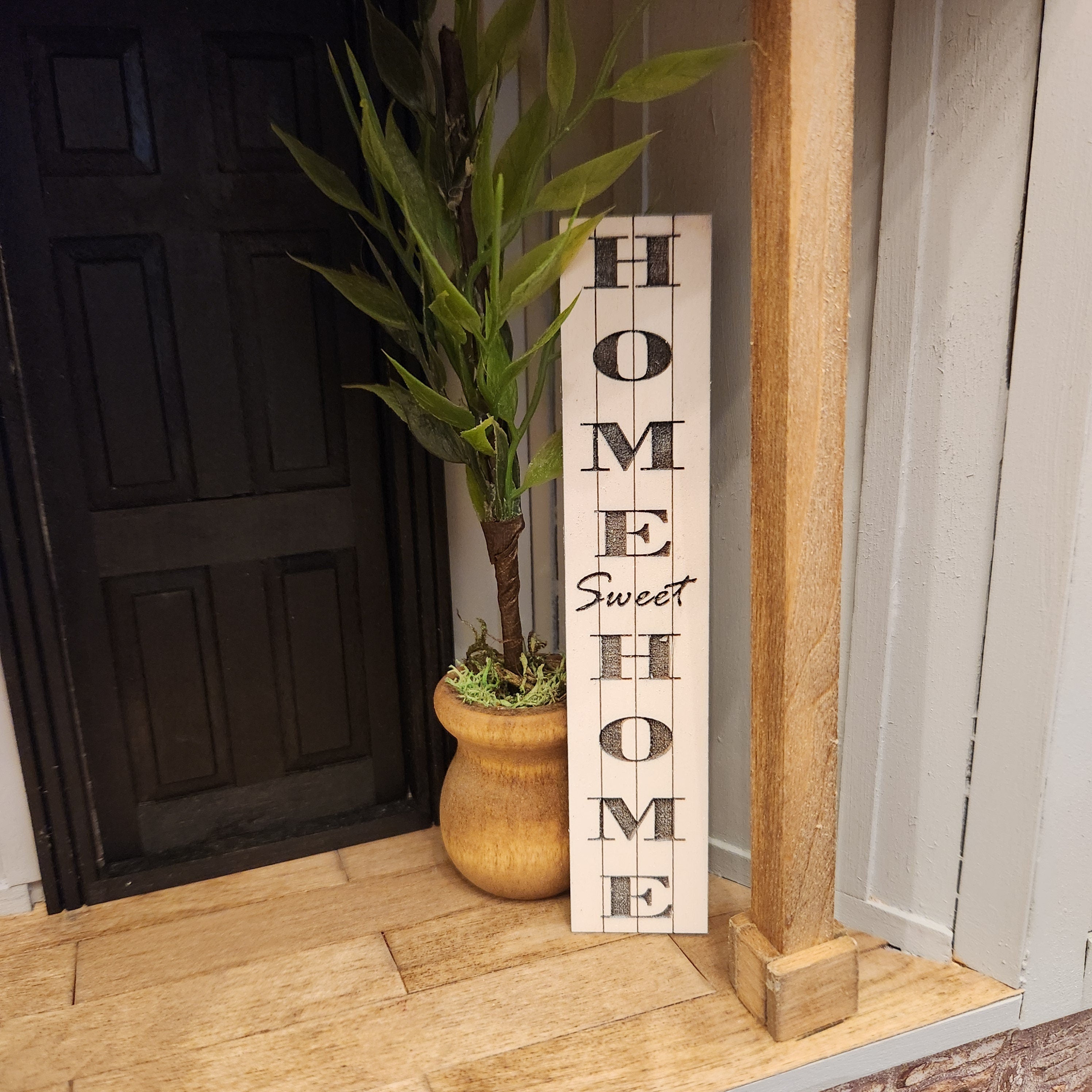 Dollhouse Miniatures HOME Sweet HOME Porch Sign, 1:12 Scale