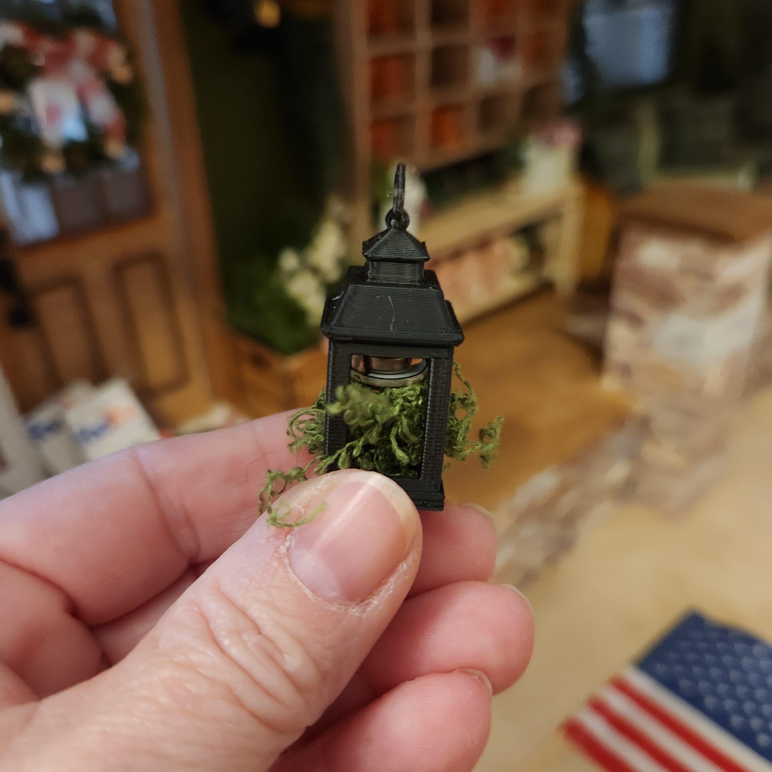 1:12 Scale Working Miniature Lantern – Battery Operated with Magnetic Switch