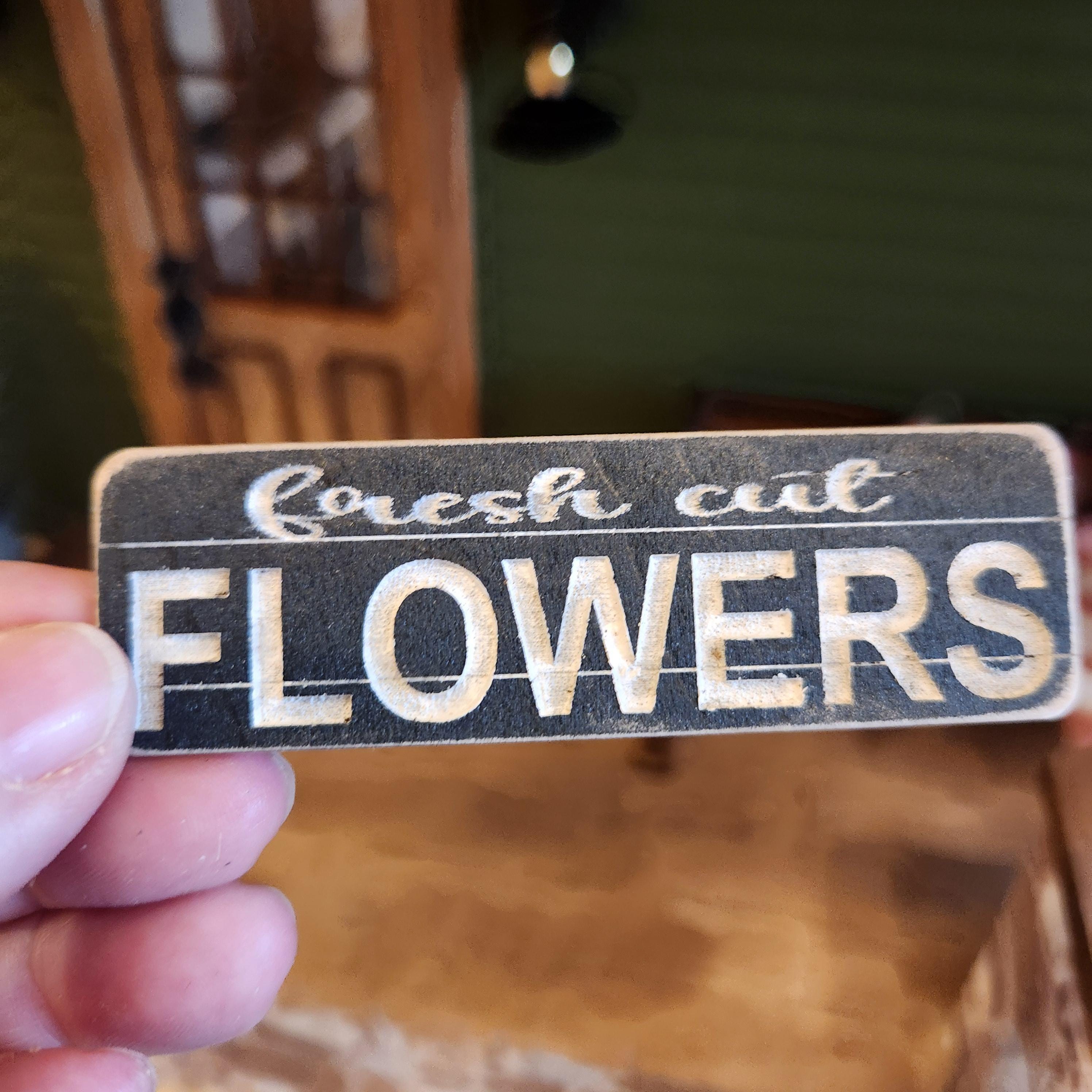 Dollhouse Miniatures sign, FRESH CUT FLOWERS, home decor, miniature sign, dollhouse accents, 1:12 scale, wall decor