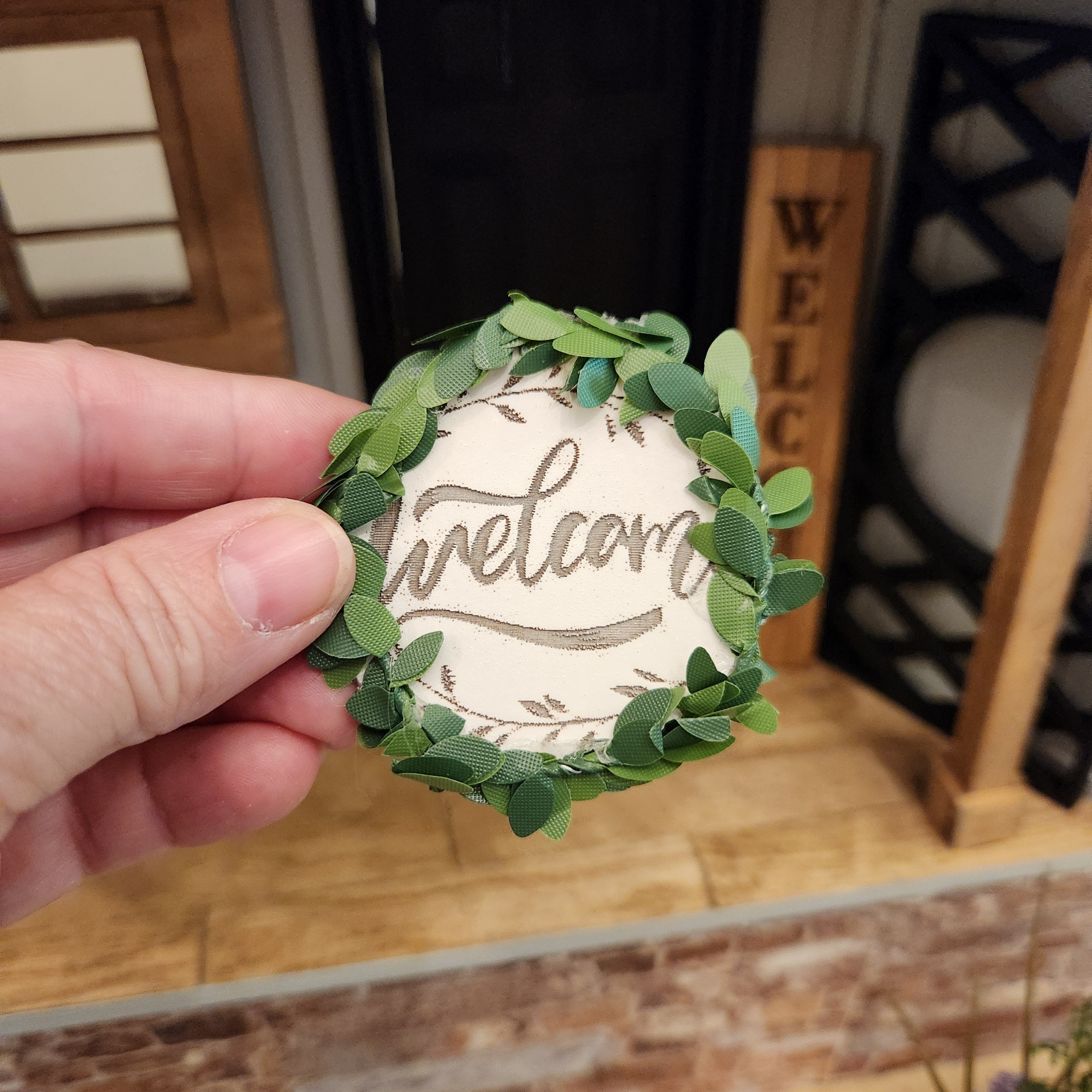 Dollhouse Miniature Welcome Wreath, 1:12 Scale Sign