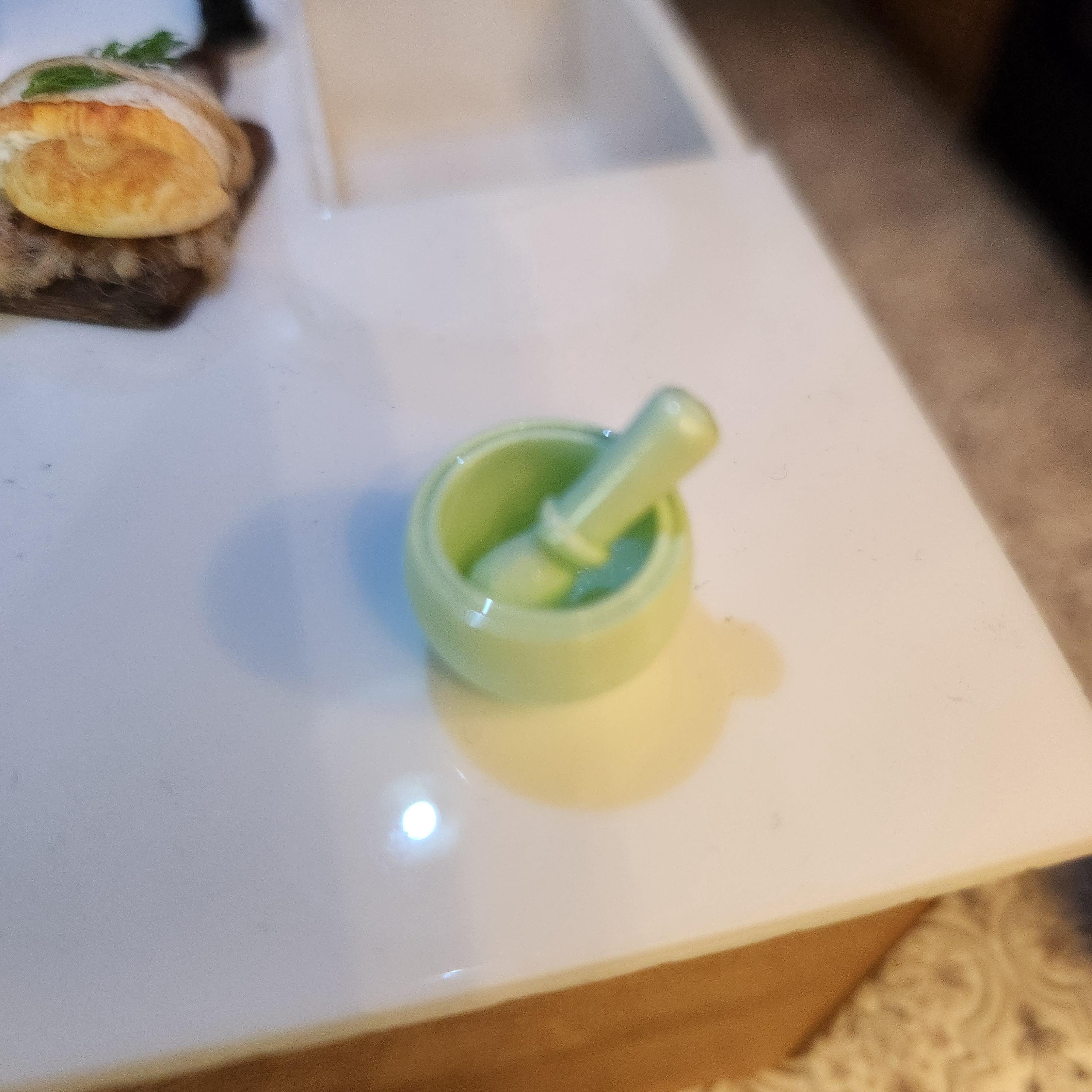 1:12 Scale Miniature Jadeite Mortar & Pestle – Vintage Green Kitchenware