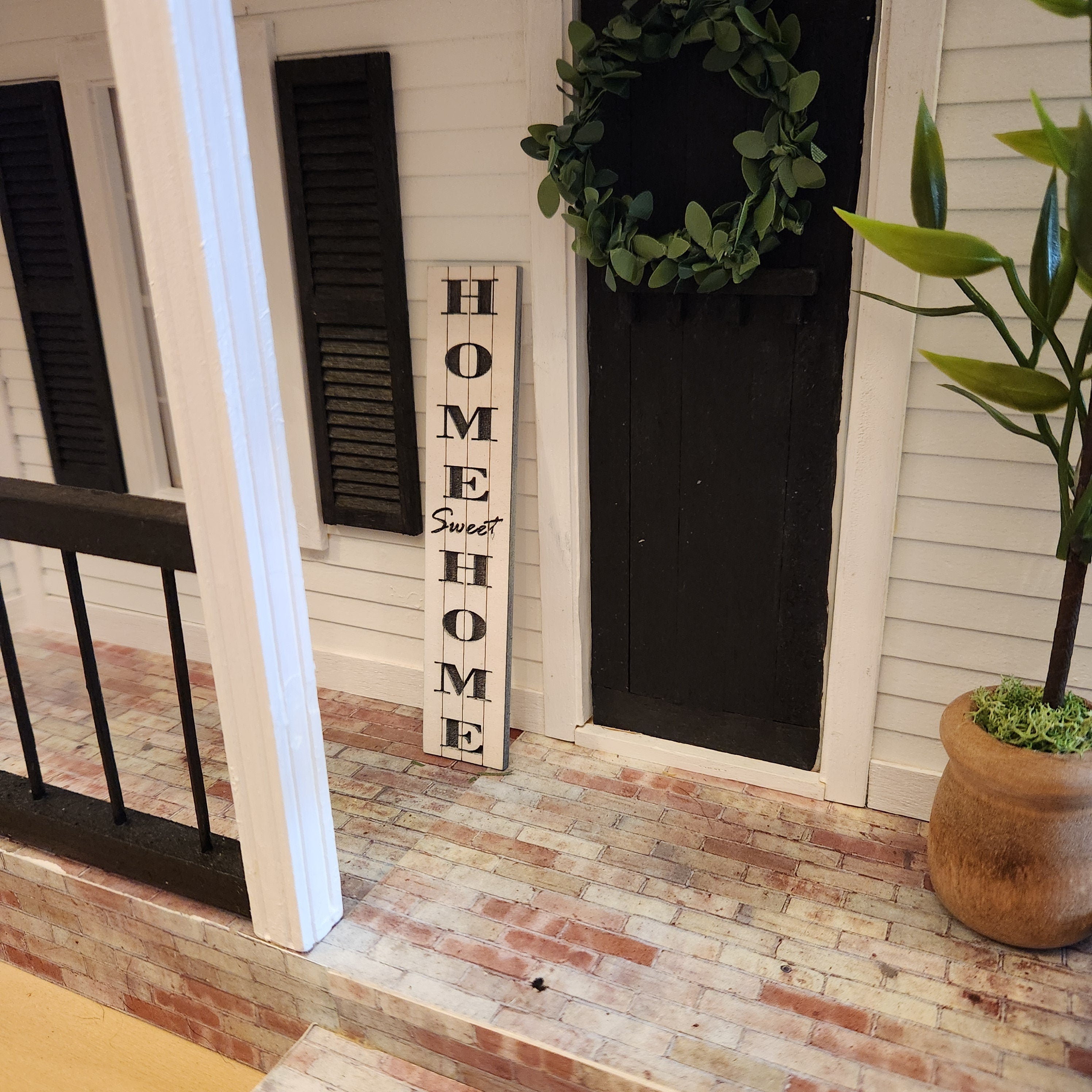 Dollhouse Miniatures HOME Sweet HOME Porch Sign, 1:12 Scale