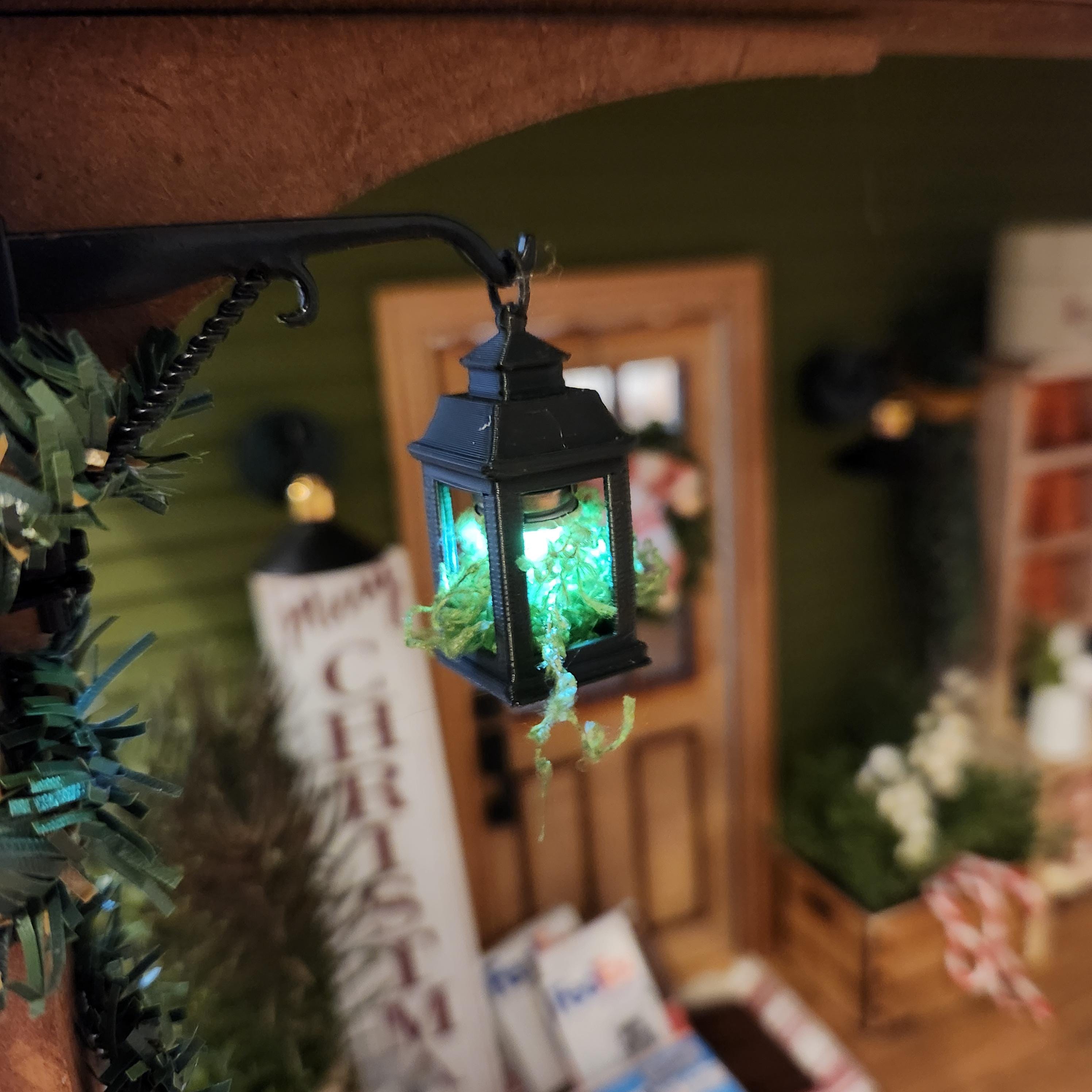 1:12 Scale Working Miniature Lantern – Battery Operated with Magnetic Switch